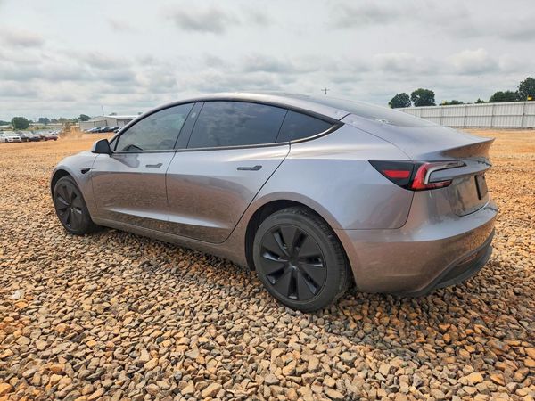 2026 TESLA MODEL 3