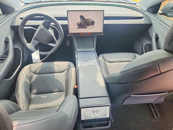 2026 TESLA MODEL 3