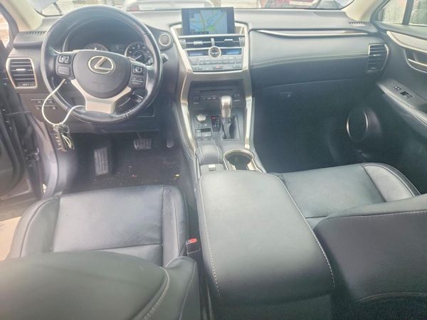 2016 LEXUS NX 200T