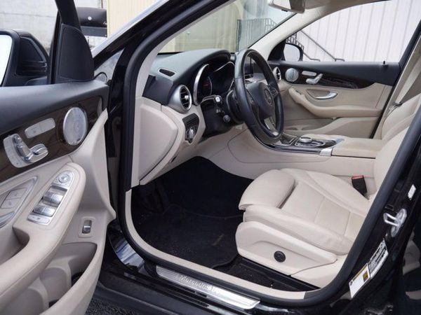 2019 MERCEDES-BENZ GLC