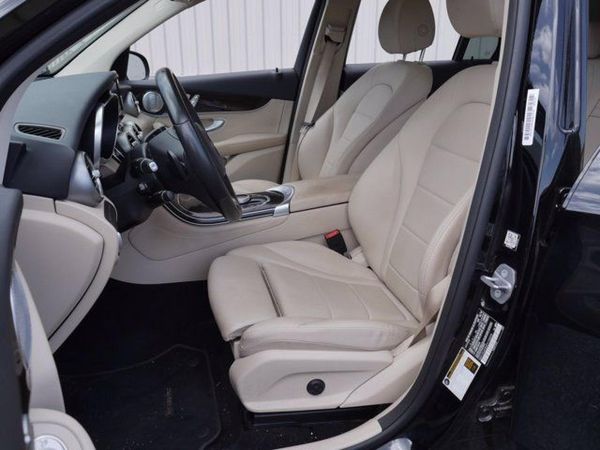 2019 MERCEDES-BENZ GLC
