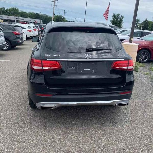 2019 MERCEDES-BENZ GLC