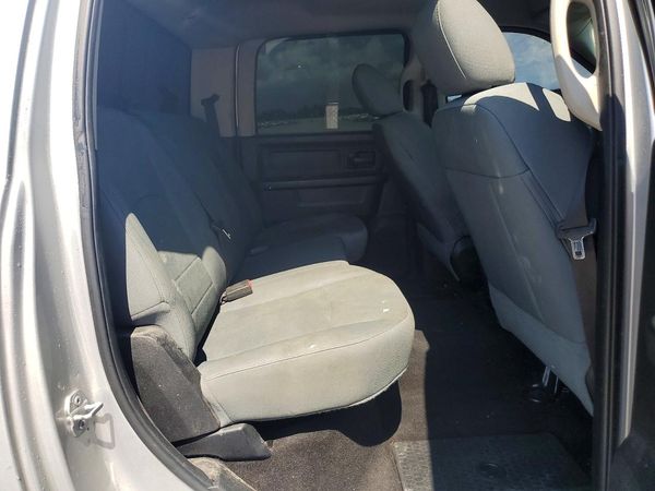 2015 RAM 1500 ST