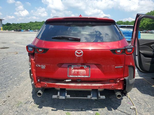2024 MAZDA CX-50 Premium Package