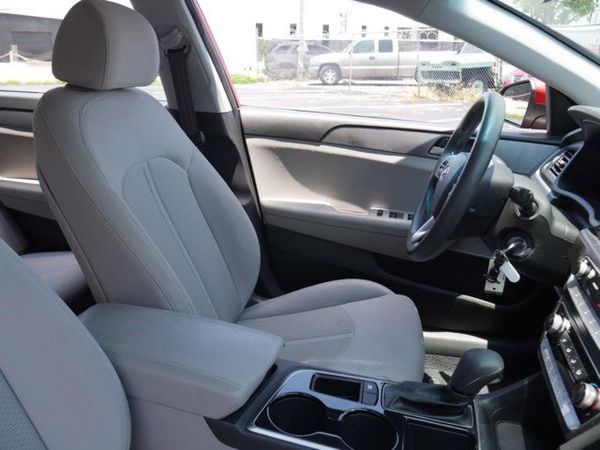 2019 HYUNDAI SONATA