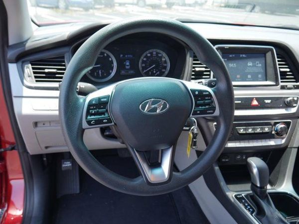 2019 HYUNDAI SONATA