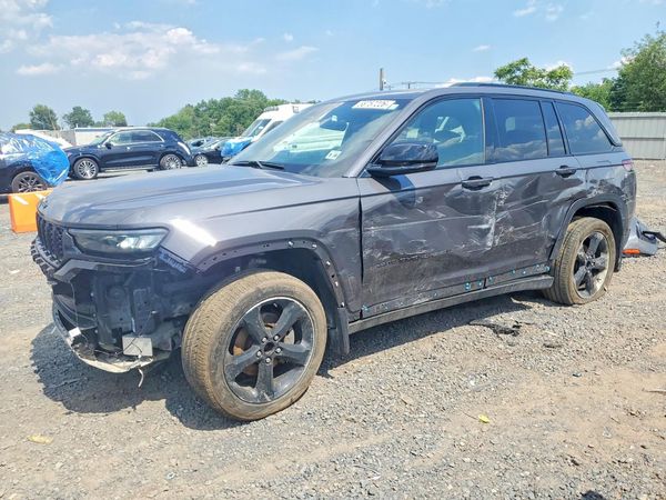 2025 JEEP GRAND CHEROKEE Laredo, Altitude