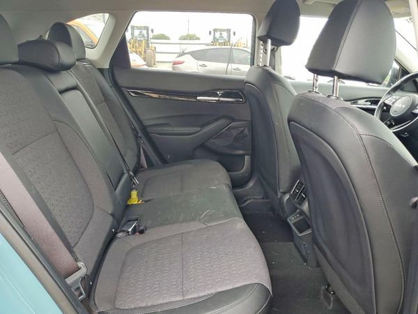 2025 KIA SELTOS S, X-Line