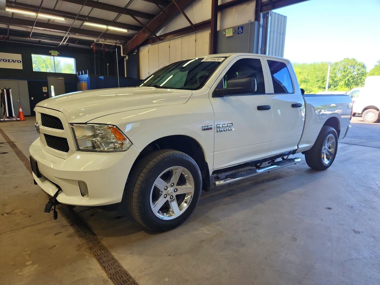 2014 RAM 1500 ST