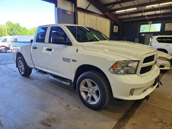 2014 RAM 1500 ST