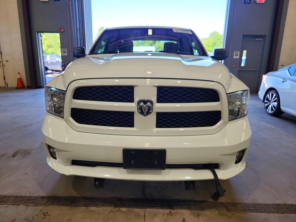 2014 RAM 1500 ST