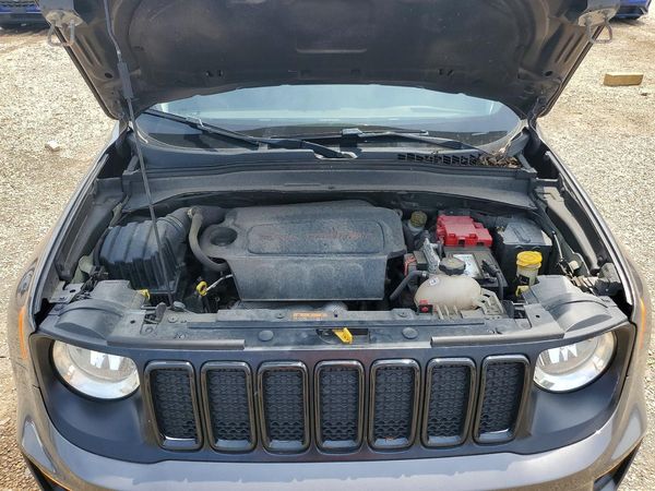 2019 JEEP RENEGADE LATITUDE 4X4