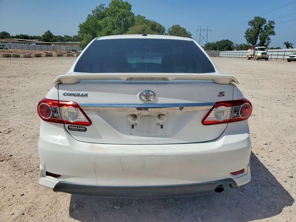 2013 TOYOTA COROLLA