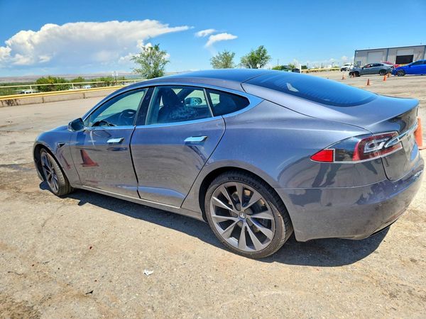 2021 TESLA MODEL S