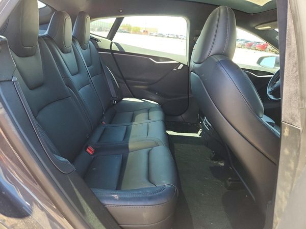 2021 TESLA MODEL S