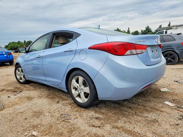 2013 HYUNDAI ELANTRA