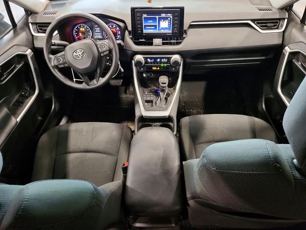 2021 TOYOTA RAV4 LE