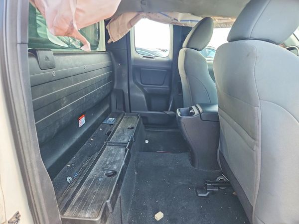 2016 TOYOTA TACOMA SR/SR5