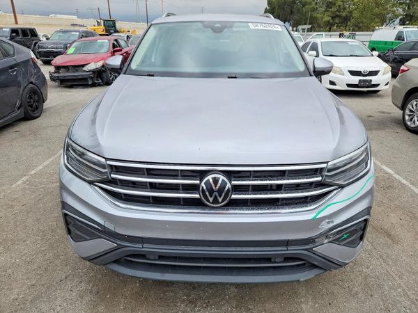 2022 VOLKSWAGEN TIGUAN SE