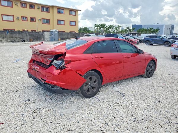 2021 HYUNDAI ELANTRA