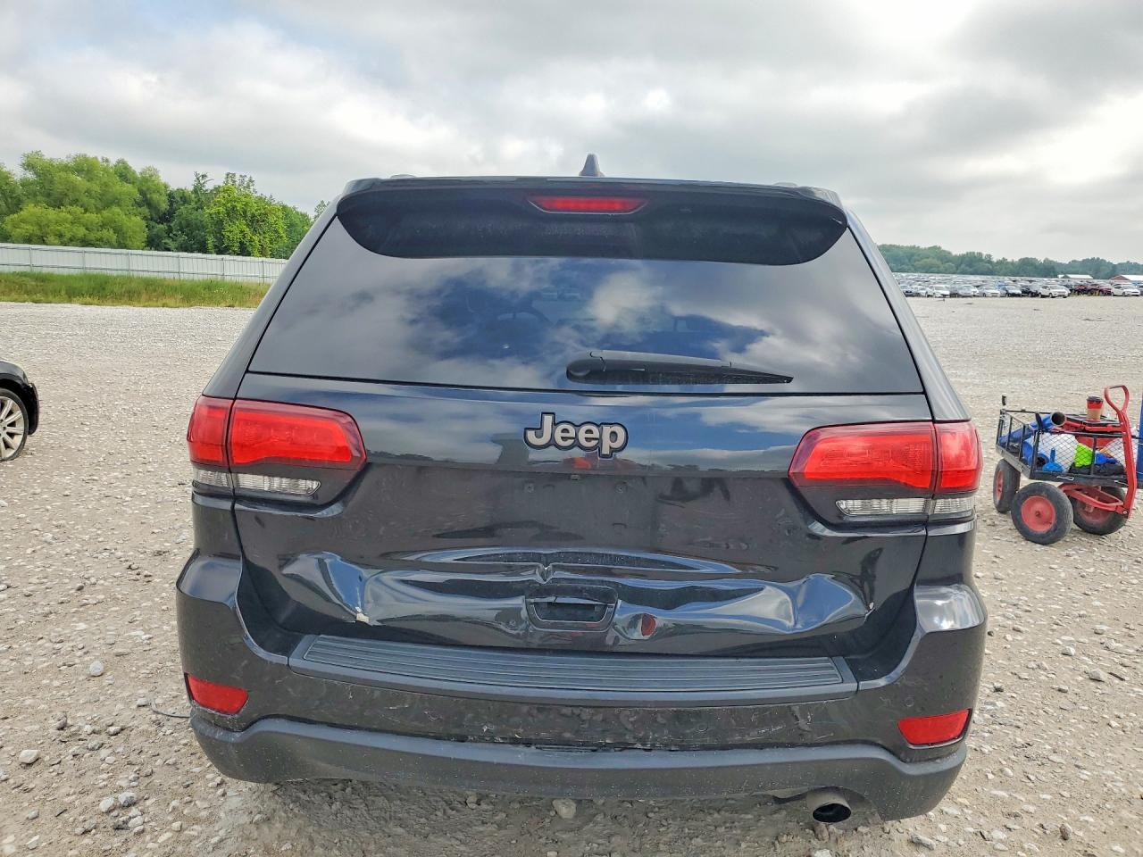 2016 JEEP GRAND CHEROKEE LAREDO 4X2