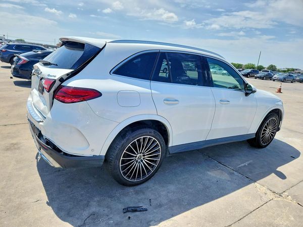2024 MERCEDES-BENZ GLC