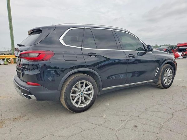 2022 BMW X5 sDrive40i