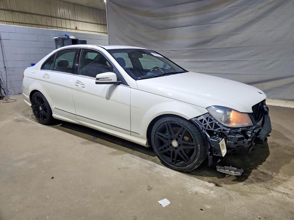 2013 MERCEDES-BENZ C