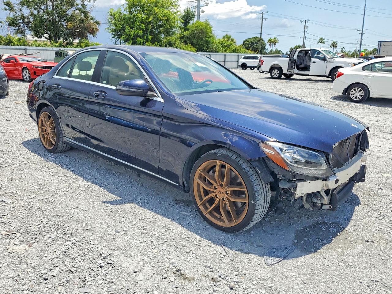 2016 MERCEDES-BENZ C C300