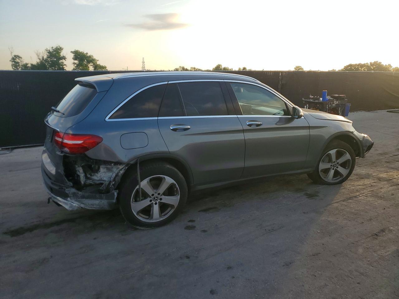 2019 MERCEDES-BENZ GLC GLC300