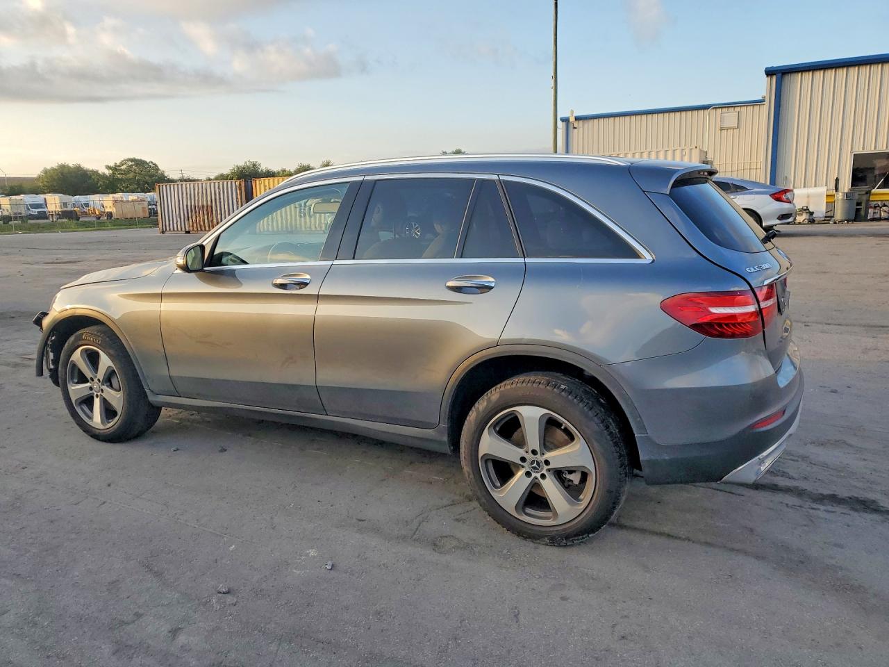 2019 MERCEDES-BENZ GLC GLC300