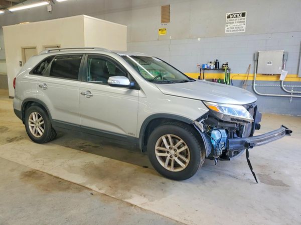 2015 KIA SORENTO GL