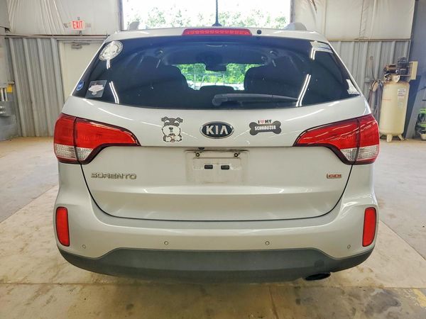 2015 KIA SORENTO GL
