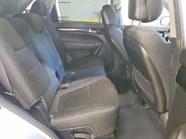 2015 KIA SORENTO GL
