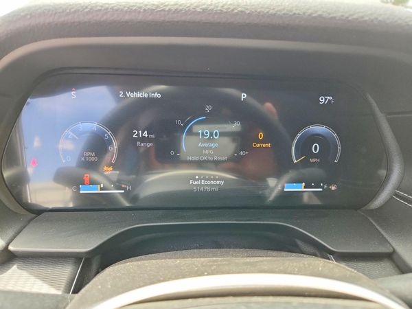 2023 JEEP GRAND CHEROKEE L LAREDO 4X4