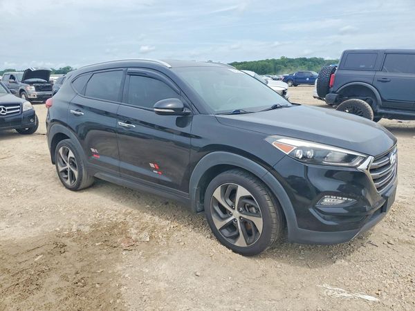 2016 HYUNDAI TUCSON