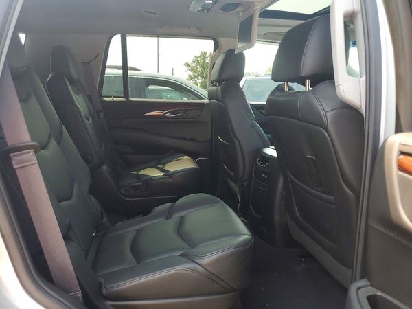 2015 CADILLAC ESCALADE Luxury