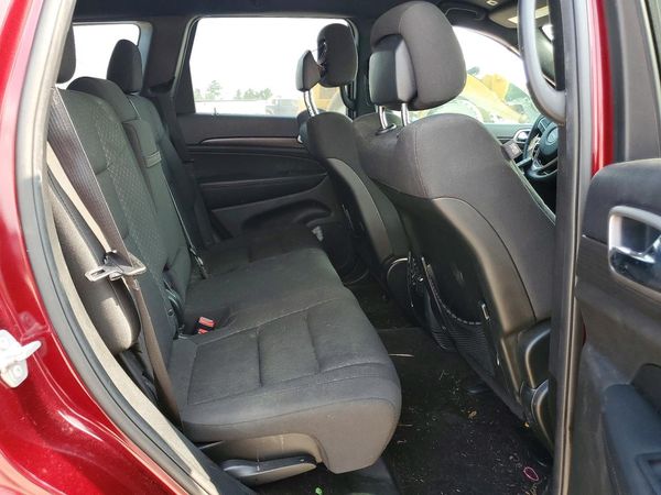 2018 JEEP GRAND CHEROKEE LAREDO 4X2