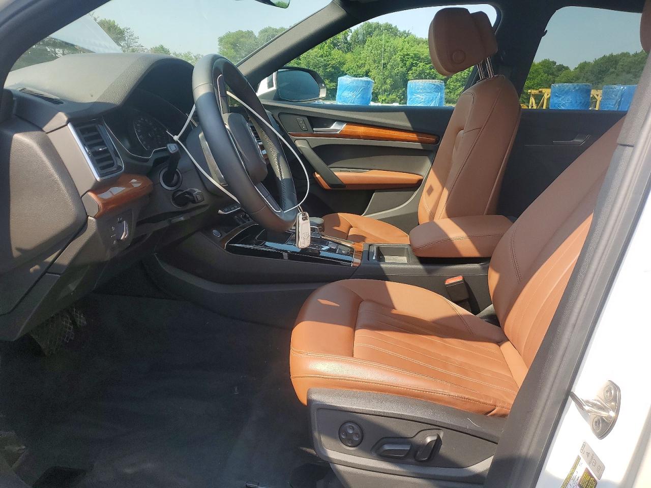 2021 AUDI Q5 quattro Premium