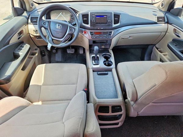 2017 HONDA PILOT LX