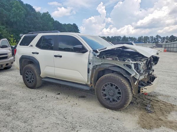 2025 TOYOTA 4RUNNER