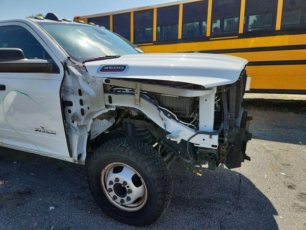 2022 RAM 3500 TRADESMAN CREW CAB 4X4