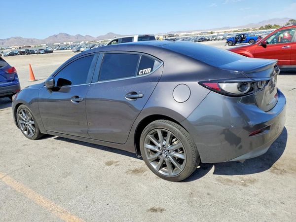 2018 MAZDA 3