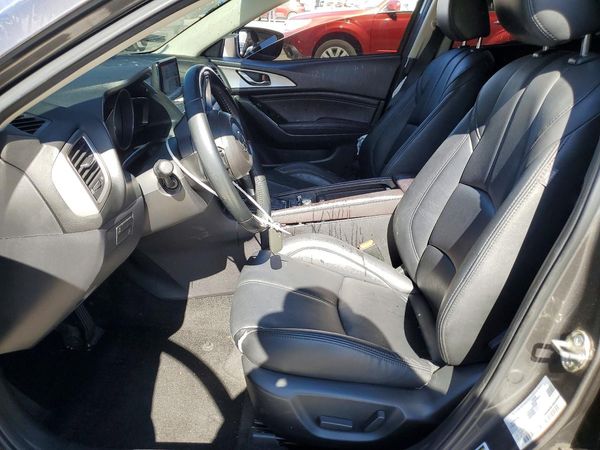 2018 MAZDA 3