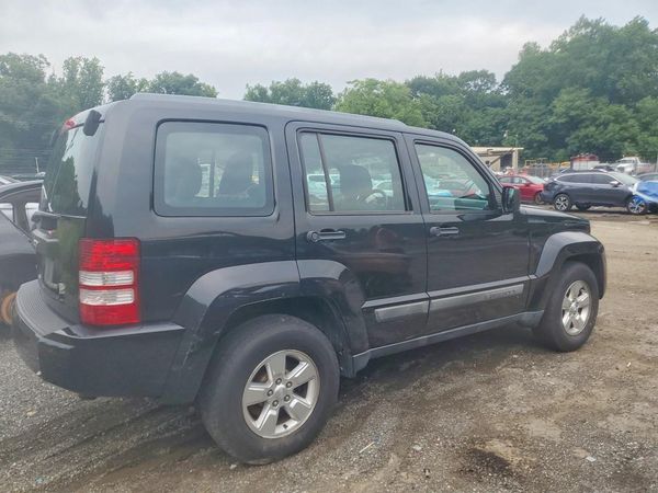 2012 JEEP LIBERTY Sport
