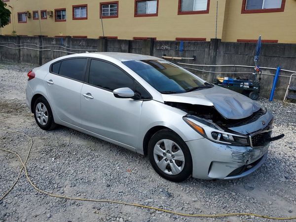 2018 KIA FORTE LX Base