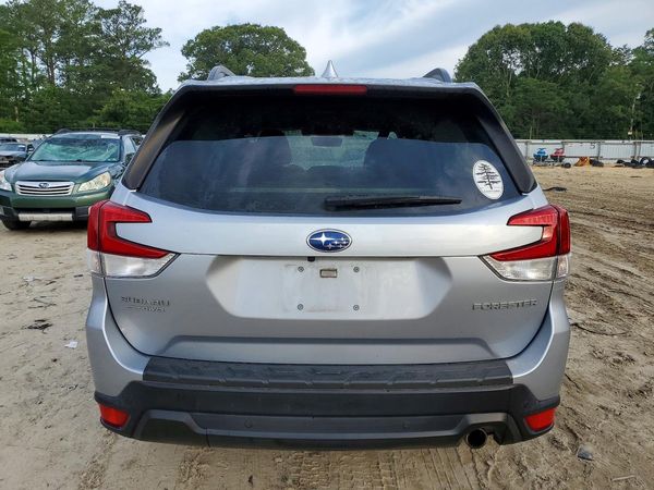 2019 SUBARU FORESTER