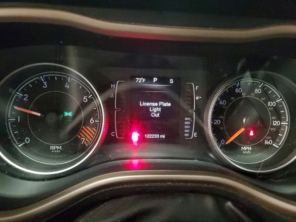 2015 JEEP CHEROKEE LATITUDE 4X4