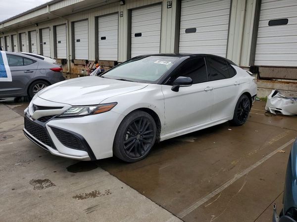 2023 TOYOTA CAMRY XSE