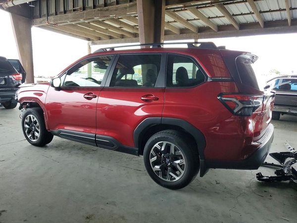 2025 SUBARU FORESTER Premium